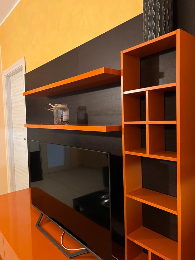 Stay In Style - Vibrant Condo In San Giovanni Lupatoto Eksteriør bilde