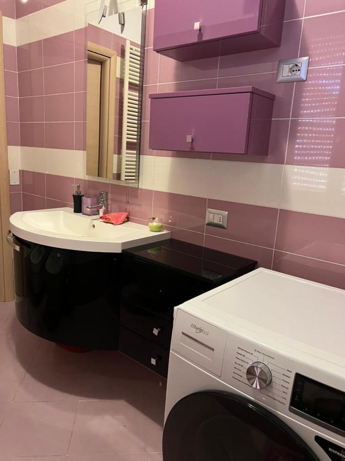 Stay In Style - Vibrant Condo In San Giovanni Lupatoto Eksteriør bilde