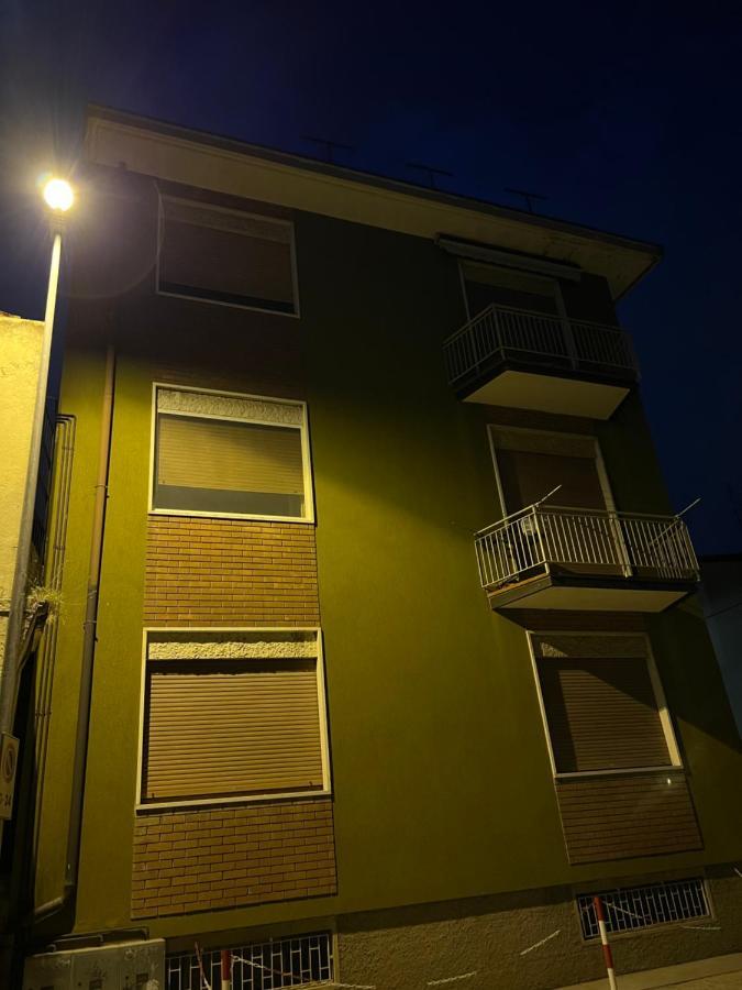 Stay In Style - Vibrant Condo In San Giovanni Lupatoto Eksteriør bilde