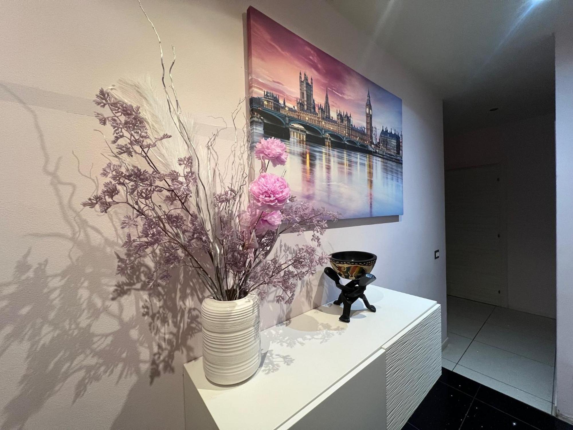 Stay In Style - Vibrant Condo In San Giovanni Lupatoto Eksteriør bilde