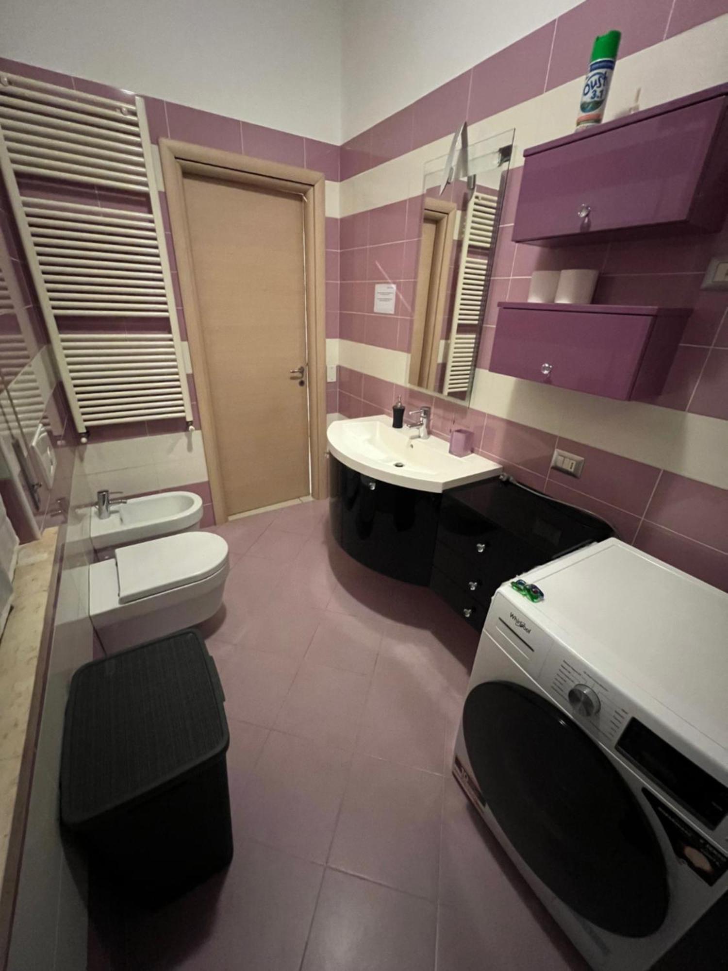 Stay In Style - Vibrant Condo In San Giovanni Lupatoto Eksteriør bilde